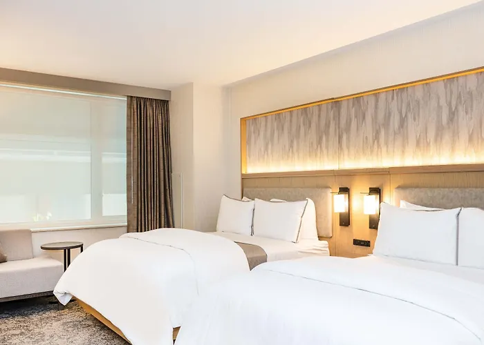 The Westin Chicago 4*
