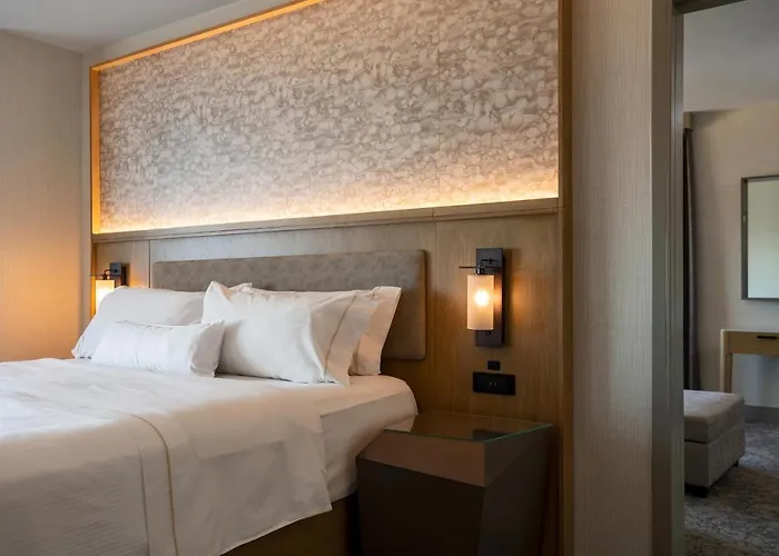 The Westin Chicago Hotel Lombard